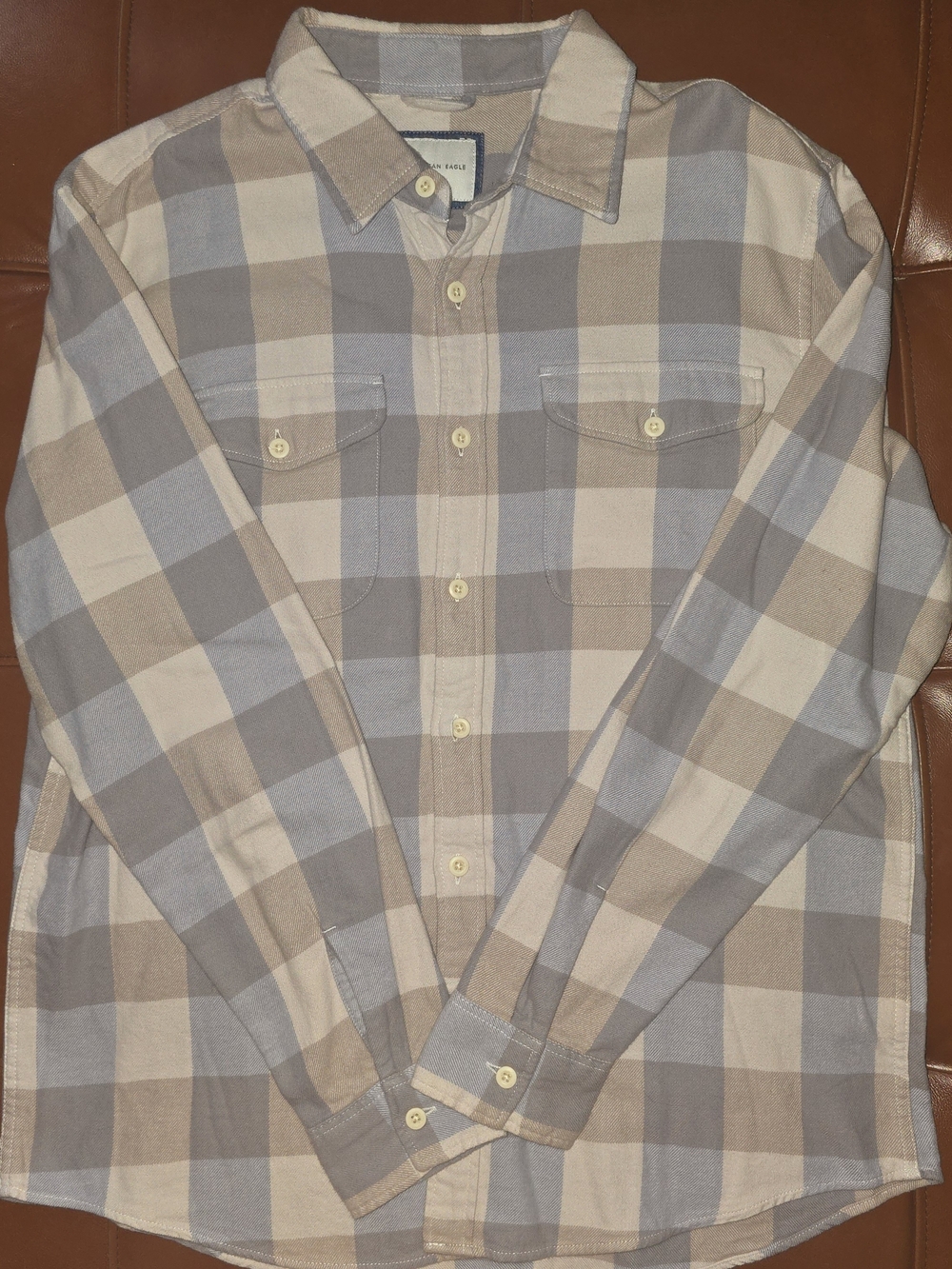 Men's American Eagle Long-Sleeve Plaid Buttonup  Beige & Light Blue Flannel
